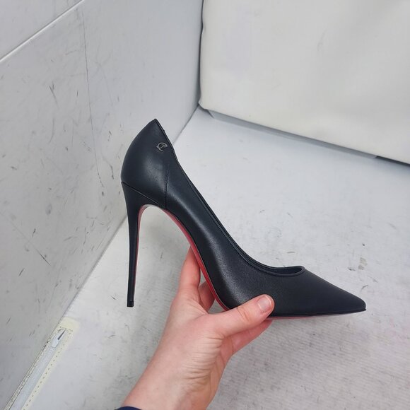 CHRISTIAN LOUBOUTIN Sporty Kate Black Pump - Picture 3 of 13